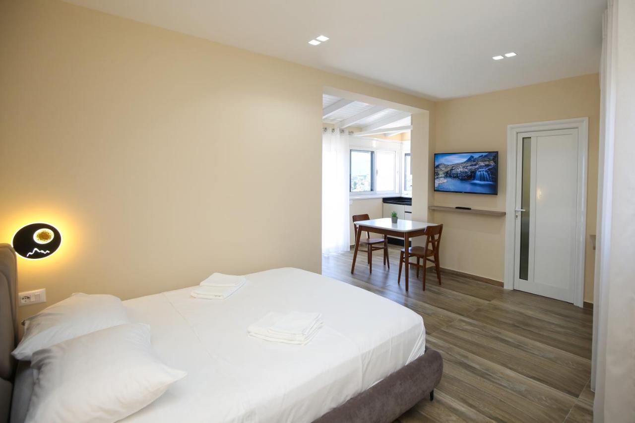 Queen Apartmets Влёра Экстерьер фото
