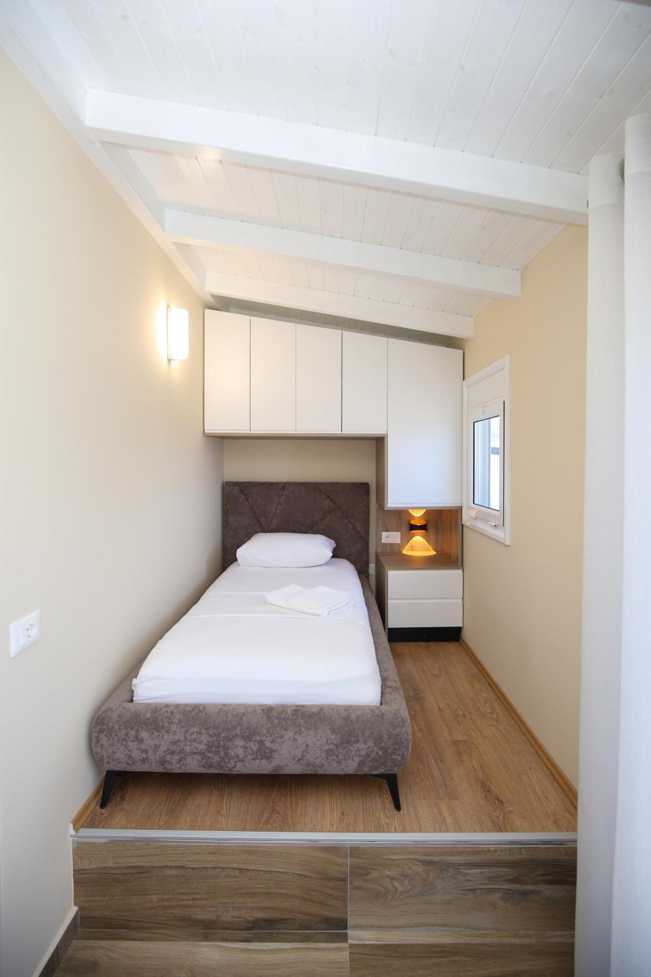 Queen Apartmets Влёра Номер фото